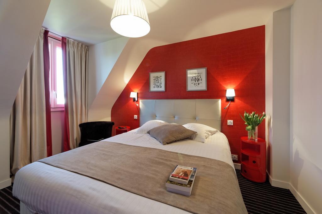 Hotel La Residence Des Artistes Роскофф Номер фото